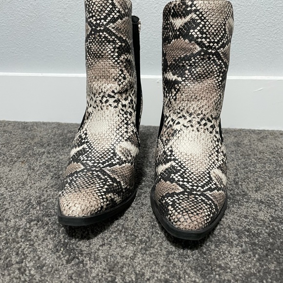 Qupid Snakeskin Ankle Boots - Picture 2 of 3